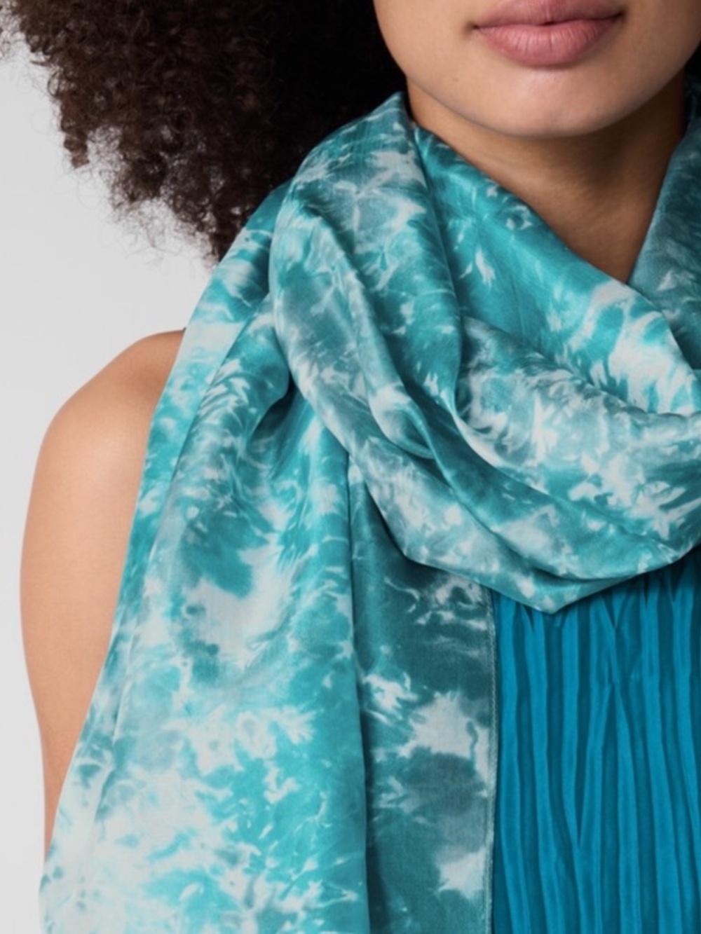NWT Eileen Fisher Tie-Dye Blue 100% Silk Scarf One Size - Picture 5 of 5